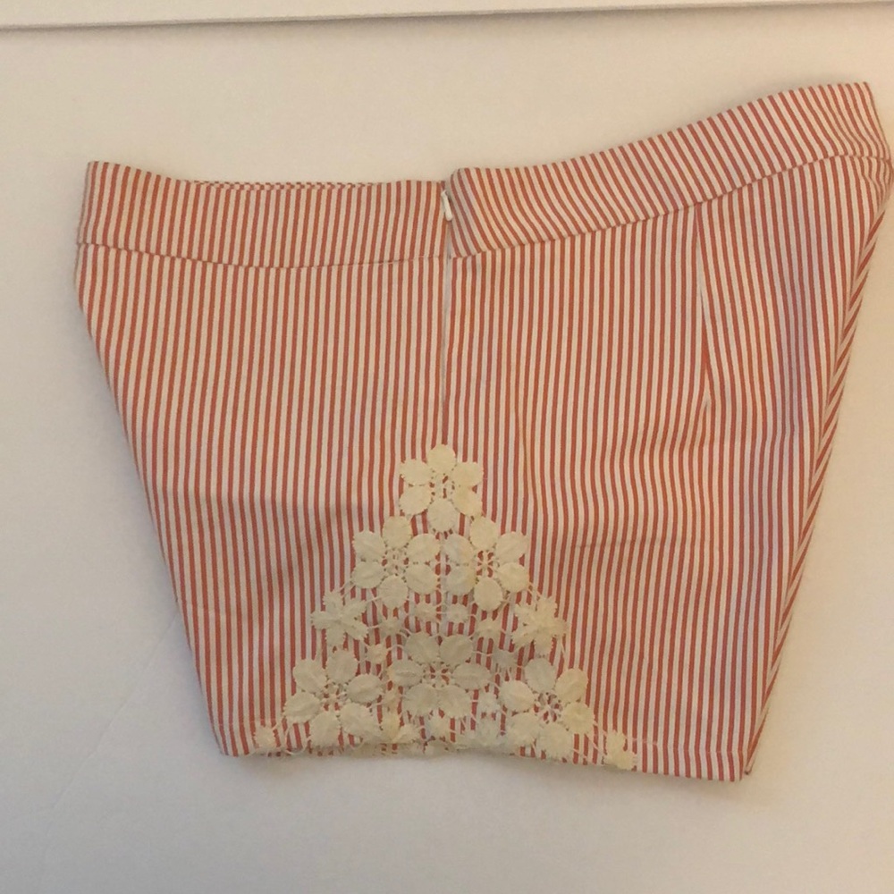 Judith March Coral Seersucker Pinstripe Shorts - Picture 4 of 5